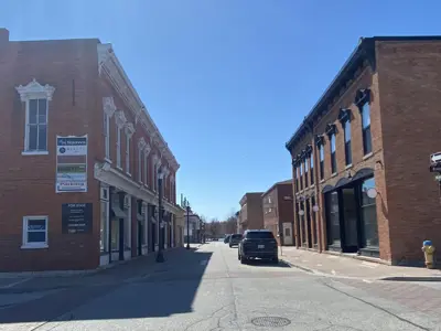 Images of Murray Street facing west
